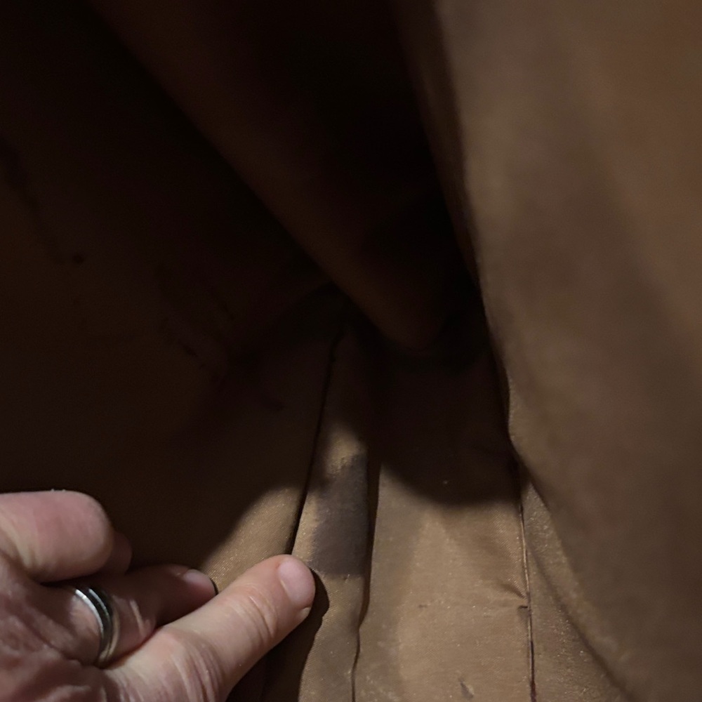 Classic Brown Leather Messenger Bag - Picture 7 of 12